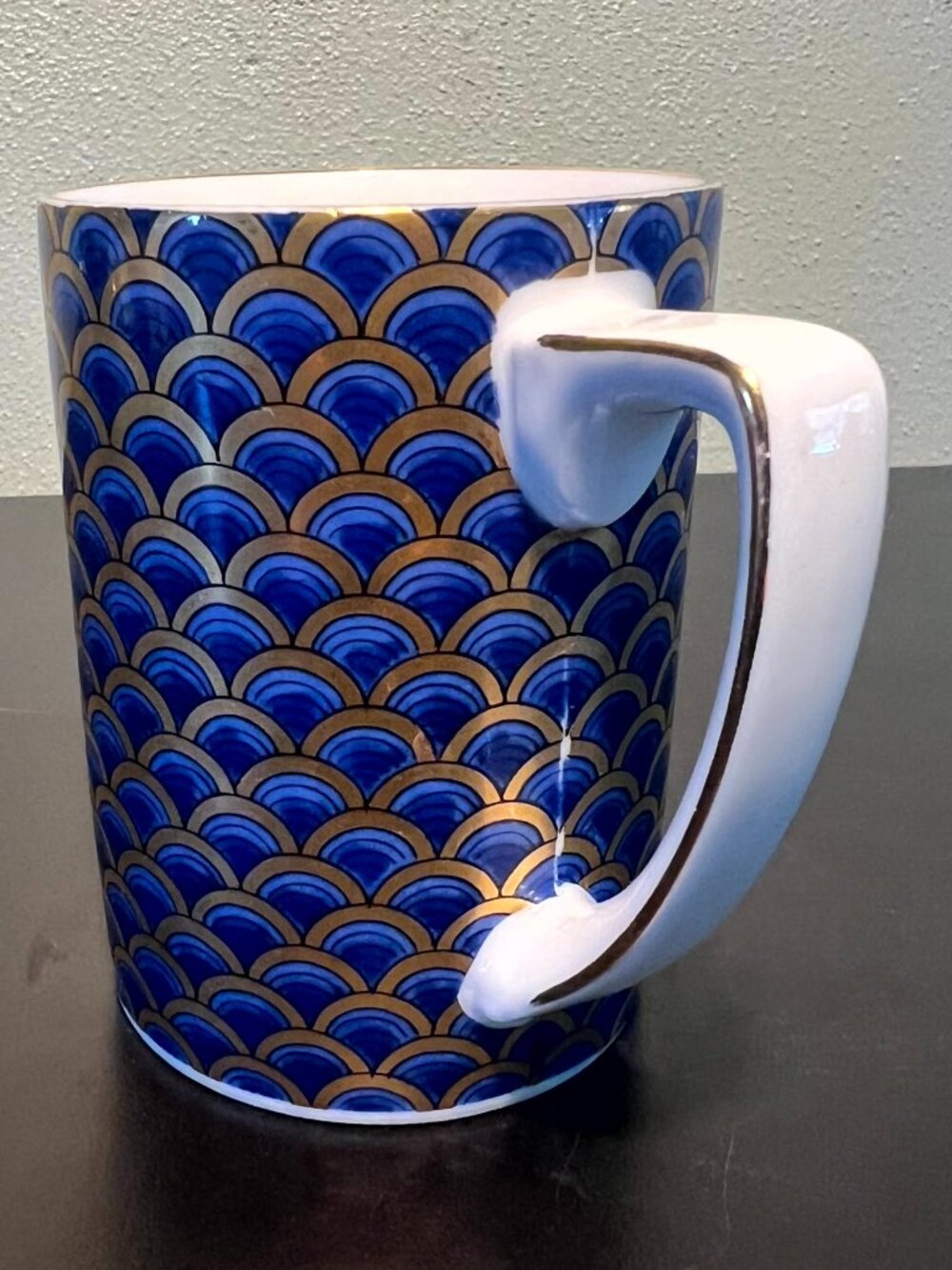 Vintage Maebata Japan Kozan Kiln Blue Gold Fish Scale Seigaiha Porcelain Cup Mug - Picture 6 of 12